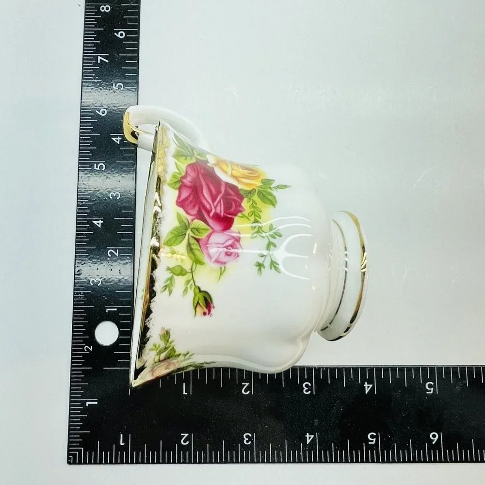 Royal Albert OLD COUNTRY Roses Cup &Saucer Set Porcelain Fine Bone China England - Picture 12 of 16
